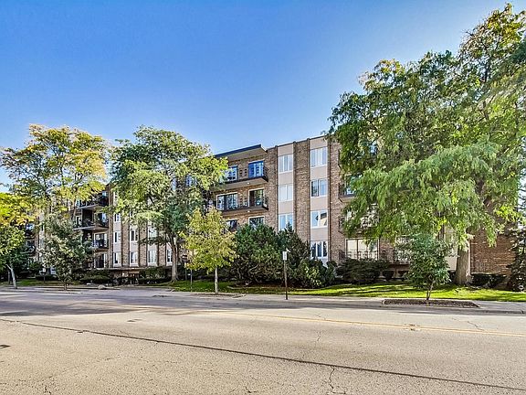 2nd image of 5501 Lincoln Ave Unit 310
