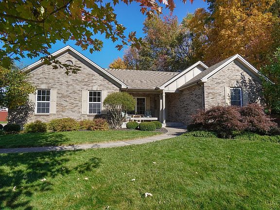 2nd image of 382 Woodside Ct