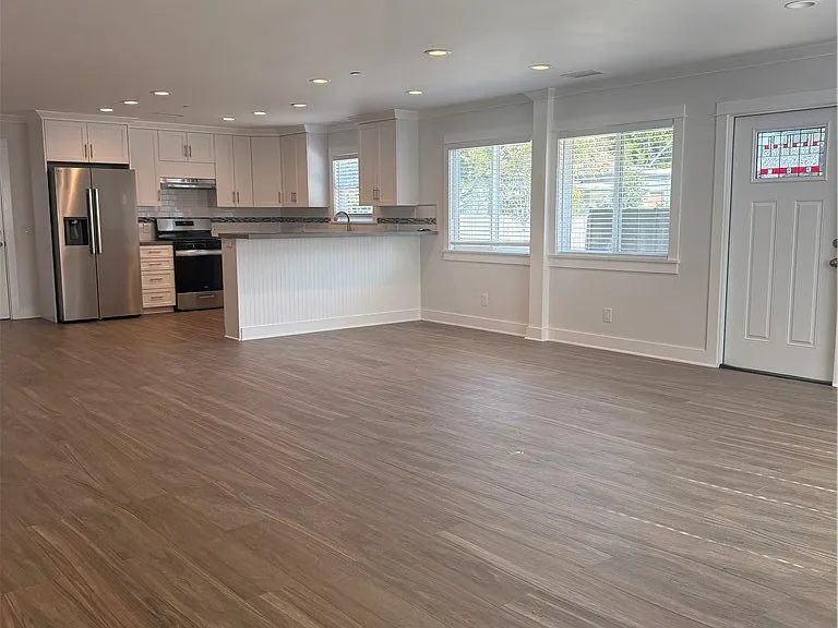 3533 Brandon St — Photo 8