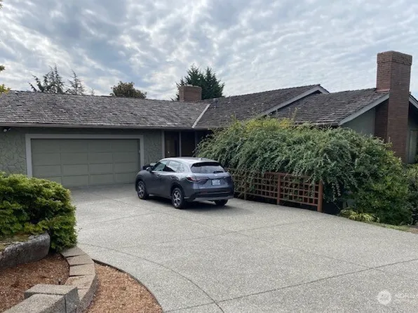 8811 NE 15th Place, Clyde Hill, WA 98004