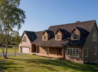 793 Hillside Rd, Hartford, VT 05047