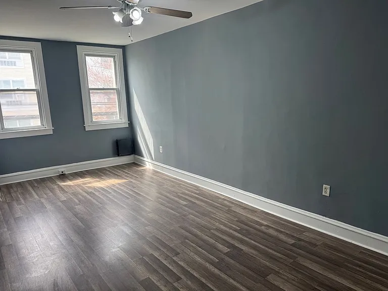 2 Walnut Street — Photo 12