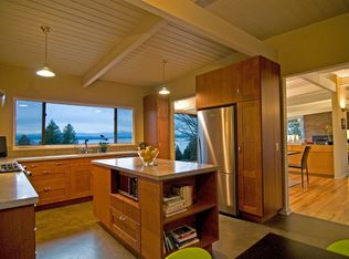 9671 46th Ave SW, Seattle, WA 98136