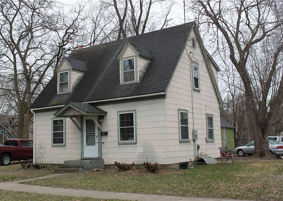 1st image of 710 12th Ave E #1
