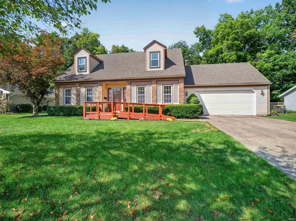 4923 Blum Dr, Fort Wayne, IN 46835