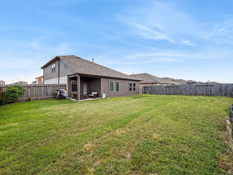 5102 Hedgerose Ln — Photo 26