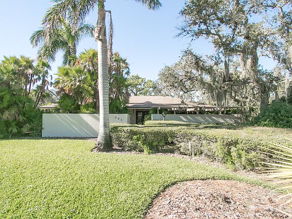 4th image of 602 Cordova Dr