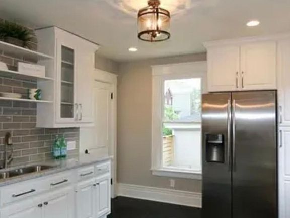 5th image of 4150 Langland St