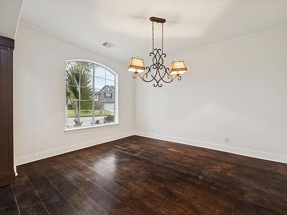 4th image of 8110 Landau Park Ln