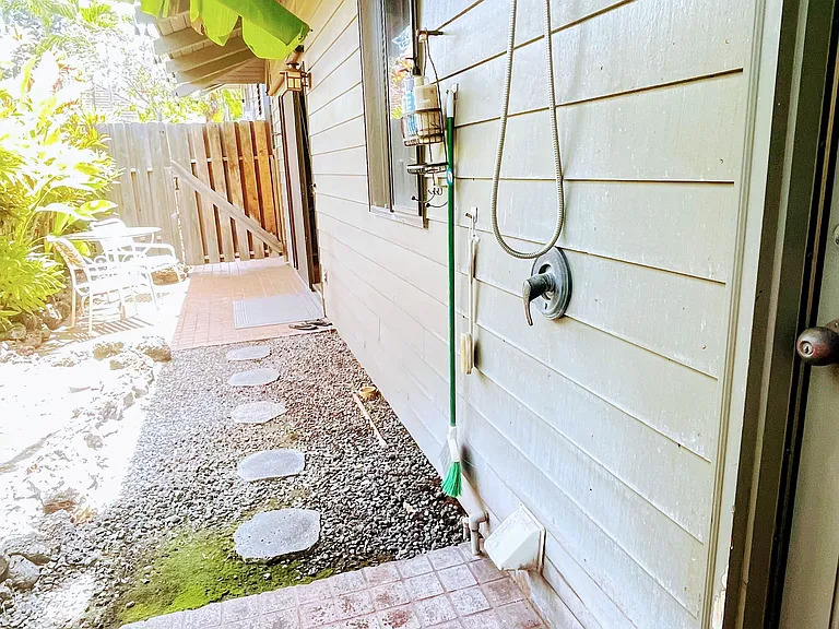 Oudoor shower