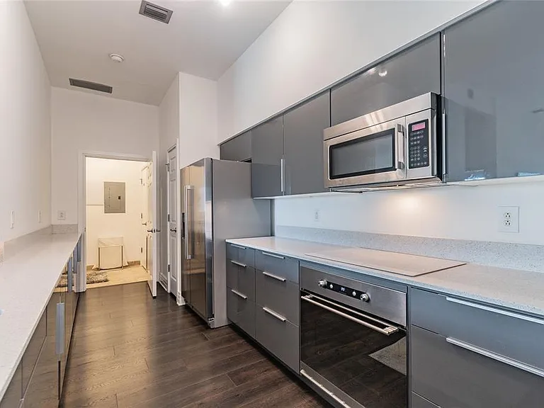 1108 N Franklin St #703 — Photo 7