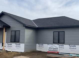 308 Maple St, Friend, NE 68359