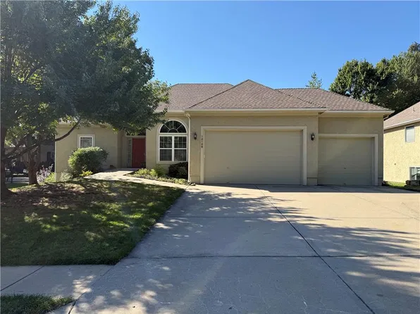 12108 McGee St, Kansas City, MO 64145