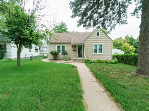 3255 Jones St, Sioux City, IA 51104