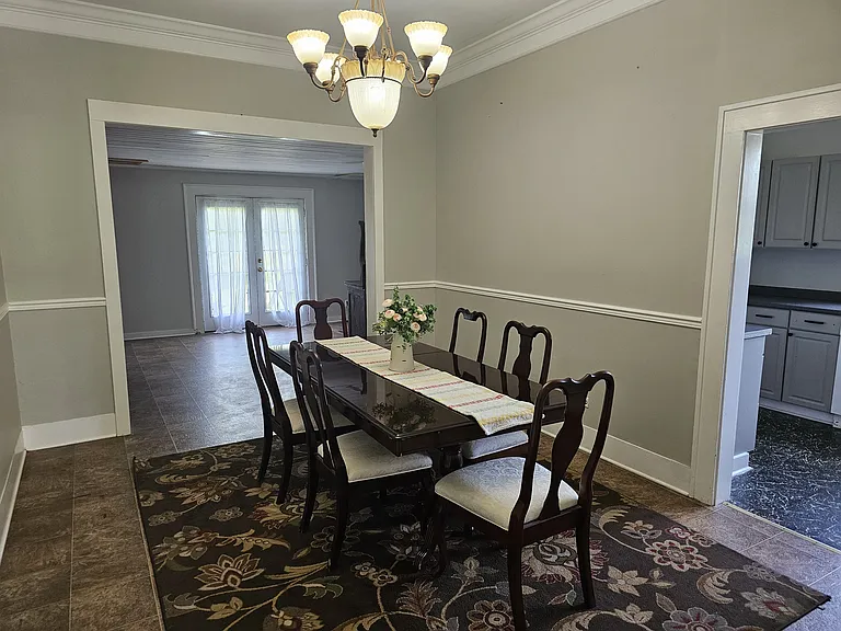102 Mulberry St — Photo 13