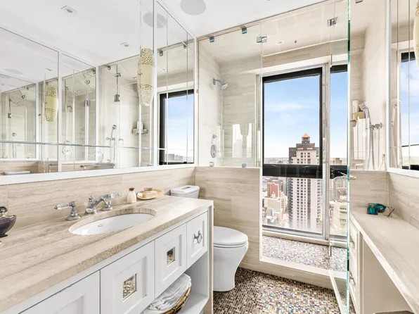 200 East 61st Street image 8 of 11