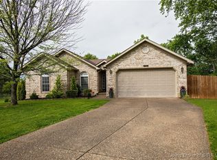 1809 Scheller Ln, New Albany, IN
