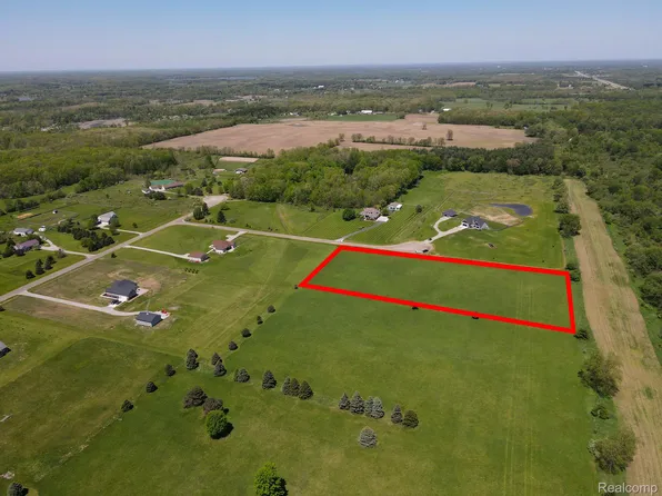 0 E Brook Ct, Metamora, MI 48455