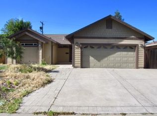 282 Riverside Dr, Woodland, CA 95695
