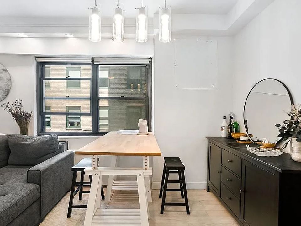 1st image of 58 W 58th St APT 16F