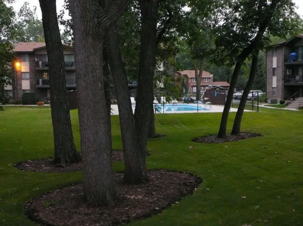 13521 Le Claire Ave APT 61, Crestwood, IL 60418