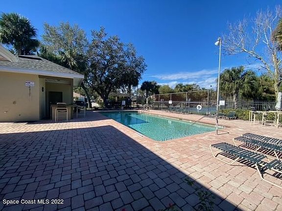 2nd image of 3525 Sable Palm Ln Unit C