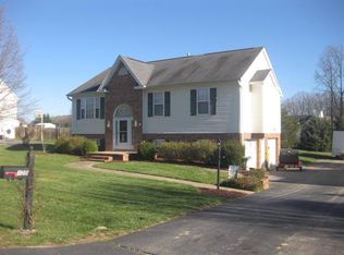 128 Hidden Creek Rd, Winston Salem, NC 27127