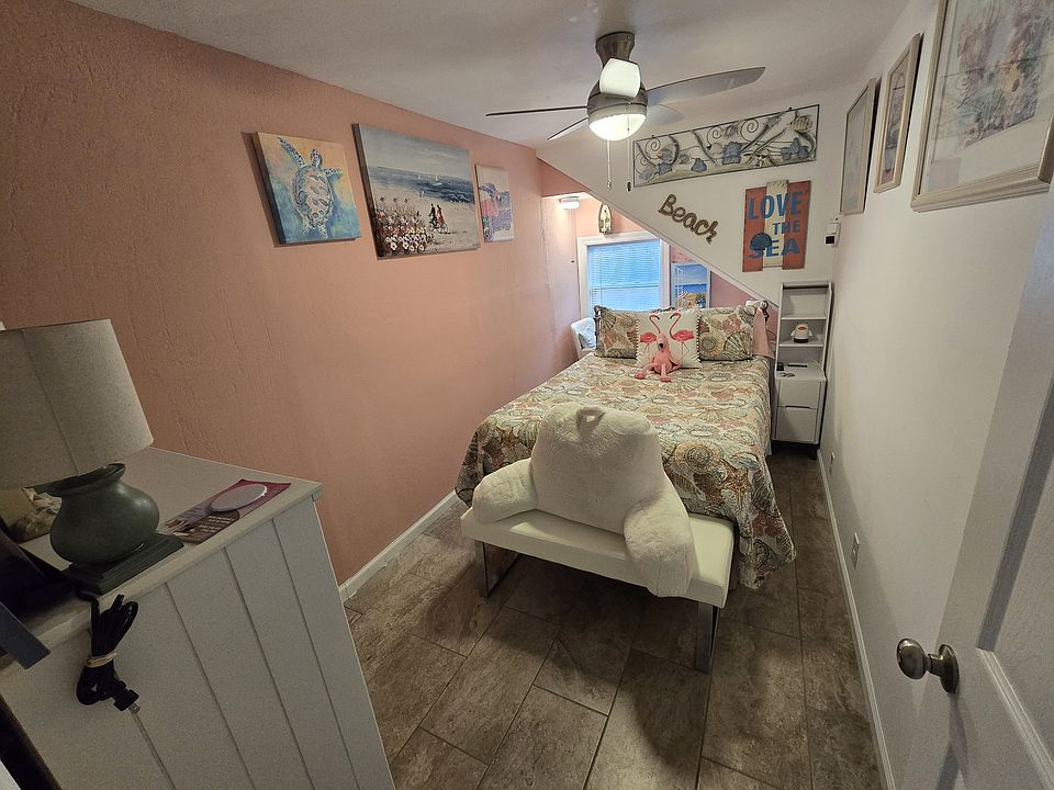 1st image of 125 Sherwood Ave #4