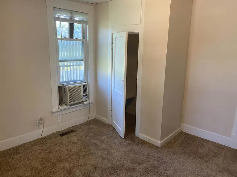 1412 N Champaign St — Photo 37