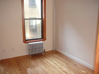 Rented by Warren T Real Estate Corp.