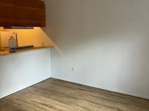 3720 W Capitol St #D, Jackson, MS 39209