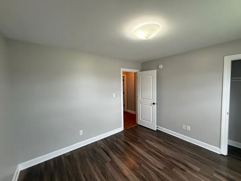 8898 Rasco Hills Cv — Photo 18