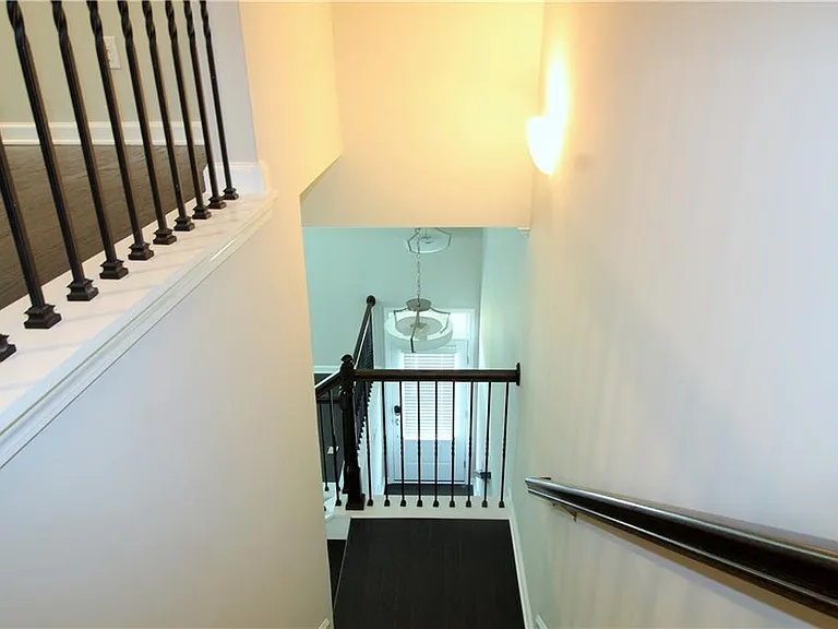 271 Northaven Ave — Photo 24