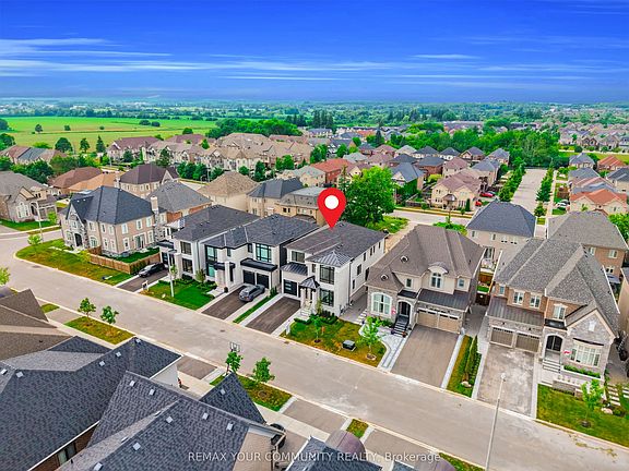 3rd image of 23 Menotti Dr