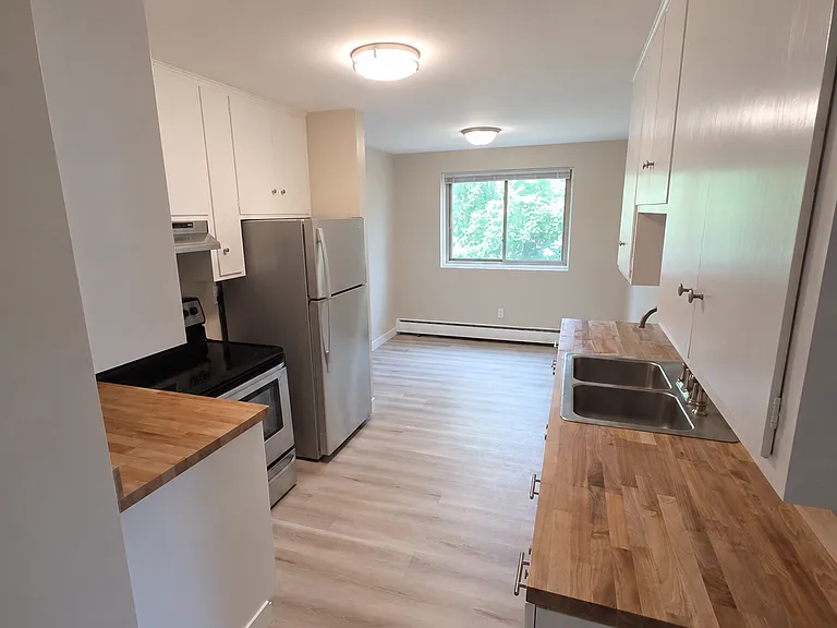 1010 Lafond Ave #1 — Photo 2