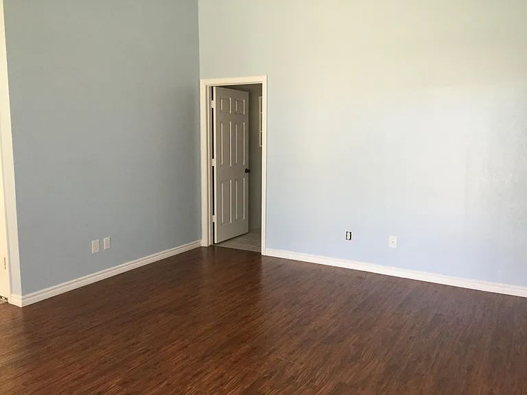 1810 Cactus Cir — Photo 3