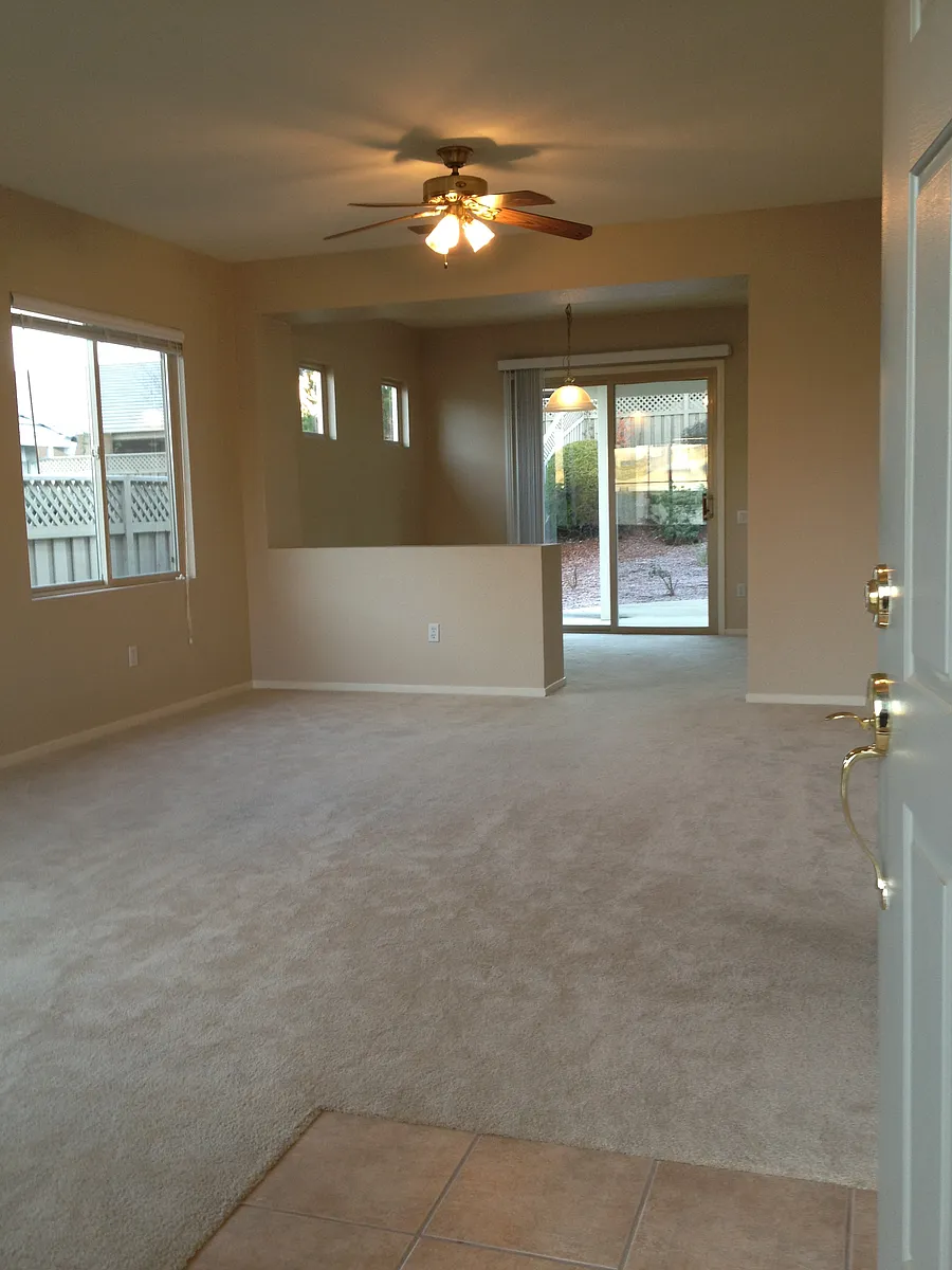 Building Photo - 1136 Barnswood Loop