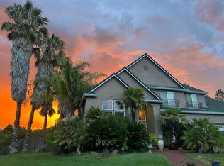 6260 Carmel Dr, Redding, CA 96003