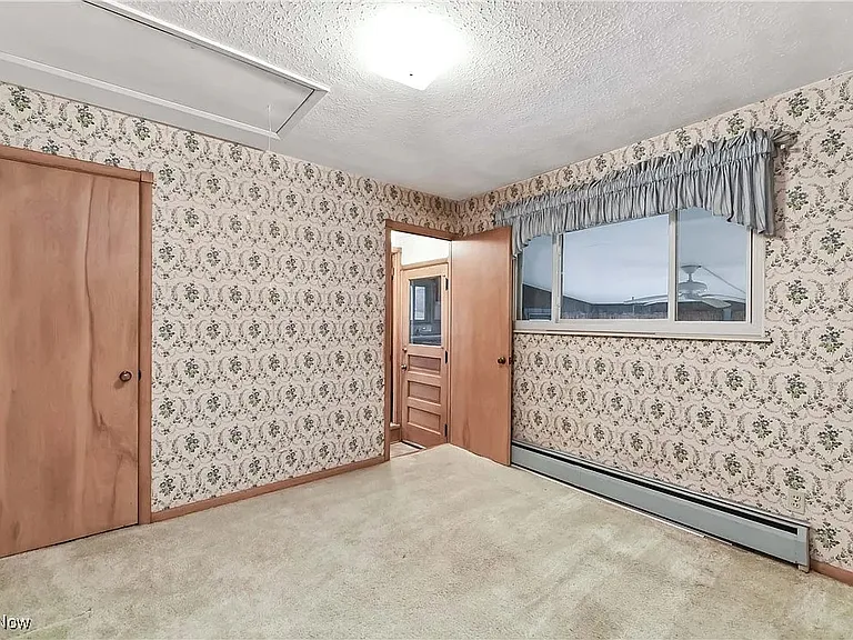 589 Woodlane Dr — Photo 32