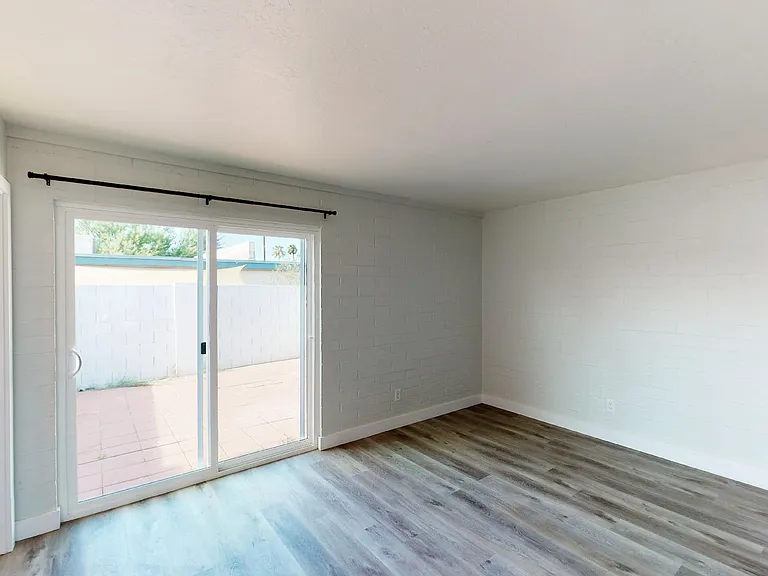 1712-1724 E Ocotillo Rd — Photo 103