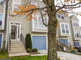 7707 Chatfield Ln, Ellicott City, MD 21043
