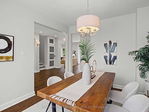 4th image of 1111 King St E