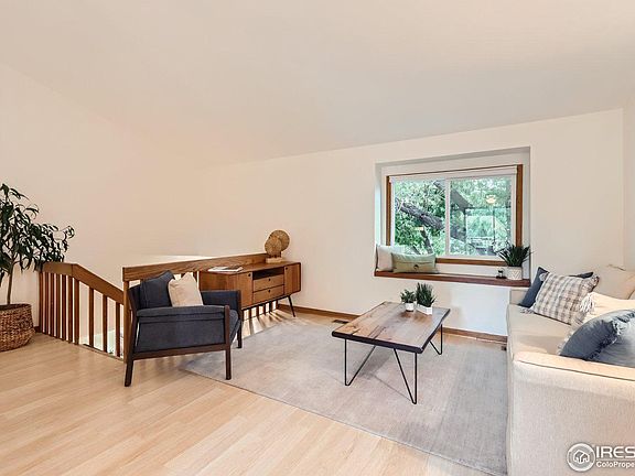 5th image of 712 Marigold Ln