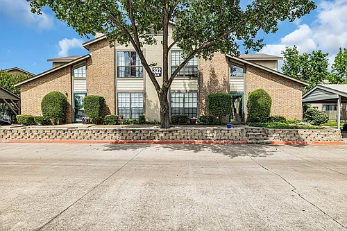 332 W Harwood Rd #B Photo 1