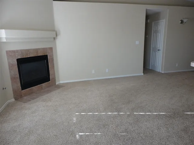 7044 Glen Hills Dr NE — Photo 4