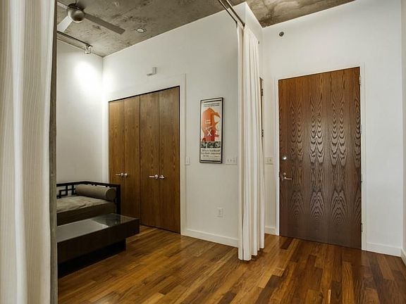 3rd image of 3030 Bryan St Suite 206