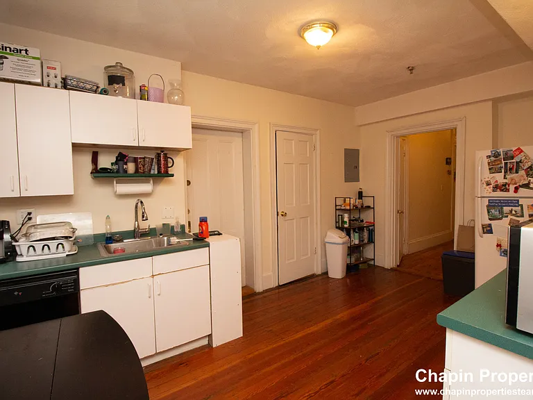 209 Washington St #4 — Photo 8