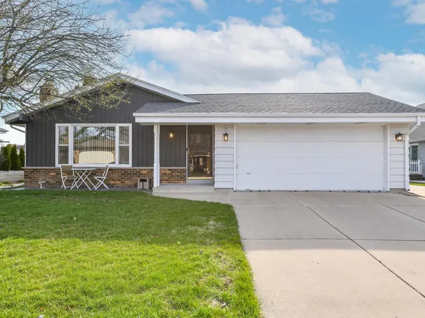 8121 61st AVENUE, Kenosha, WI 53142