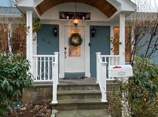 210 Lenox Rd, Fairfield, CT 06825