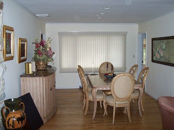 3rd image of 28 Westwood Cir